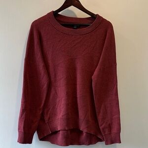 Women's Crewneck Sweater in Light Wine Red